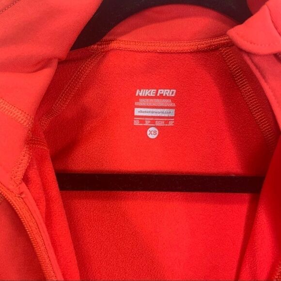 Nike livestrong red asymmetric half zip XS B1 - Picture 5 of 9